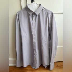 Mizzen+Main Men's Subtle Checkered Button Down Shirt